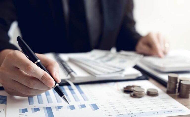 Foreclosure Settlement: Debt-Free Businessman with Credit Score Improvement